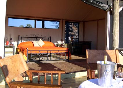 Maramboi-tent-from-inside-4
